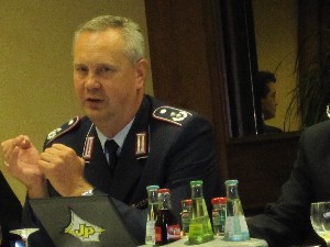 In September, Lt. Col. Thomas Scheibe, GAF, Federal Ministry of Defence, gives insight as the chapter's Young AFCEANs host the first official presentation of the Web 2.0 strategy for the ministry.
